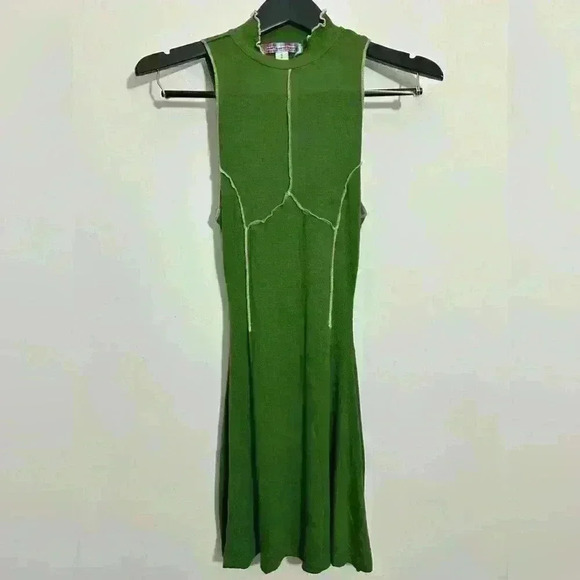 Urban Outfitters Deja Seamed Green Mini Dress Stretchy Size Small  NWOT - Picture 3 of 8
